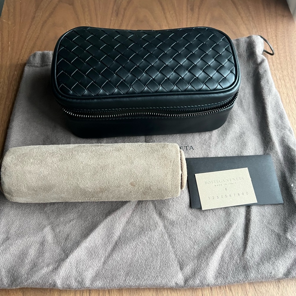 New Nappa Intrecciato Bottega Veneta VN Travel Watch Cosmetic Case Black